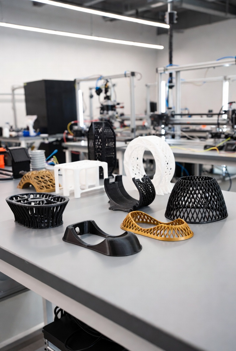 3D printing and rapid prototyping services